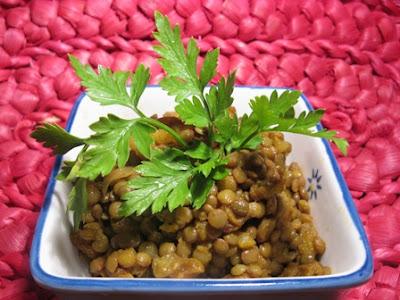 Lenticchie curry-ose all'uvetta