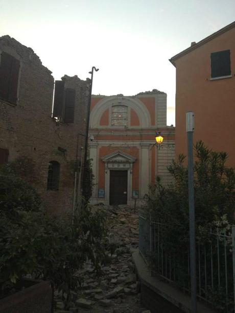 Terremoto in Emilia, 5 morti, oltre 50 feriti