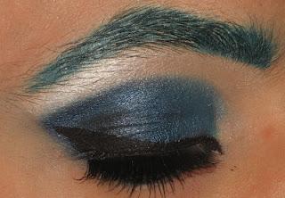 Exaggerated: Green Brows :D