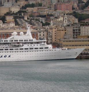 Pacific Princess, cercasi futuro per la nave dell'amore