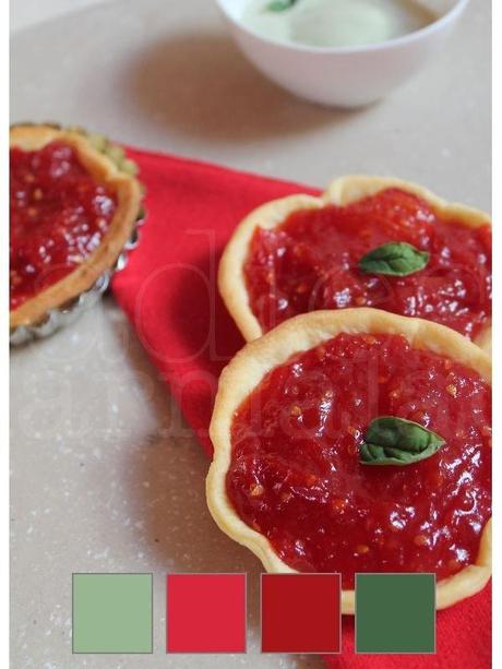 Crostatine al pomodoro e gelato al basilico (e la marmellata del mese)