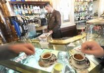 BEVETE CAFFE' .IL CAFFE' ALLUNGA LA VITA !