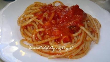 bucatini,pancetta,pomodoro,salsa,affumicata