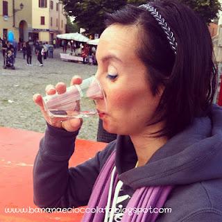 L’intenditrice di vini al Festival della Malvasia