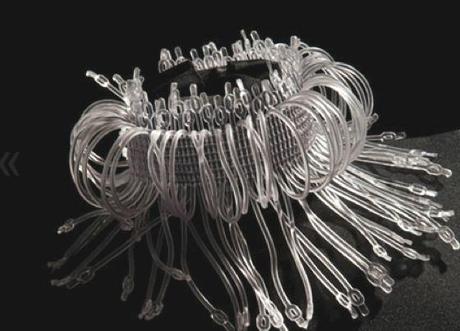 PATTERNS MATERICI NELLE STRAORDINARIE TESSITURE DI SILVIA BECCARIA