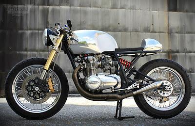 CB 550 by Meyerbuilt M.W.