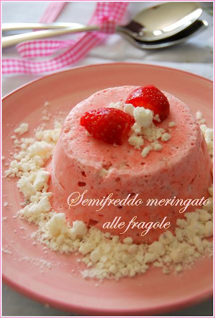 Semifreddo meringato alle fragole