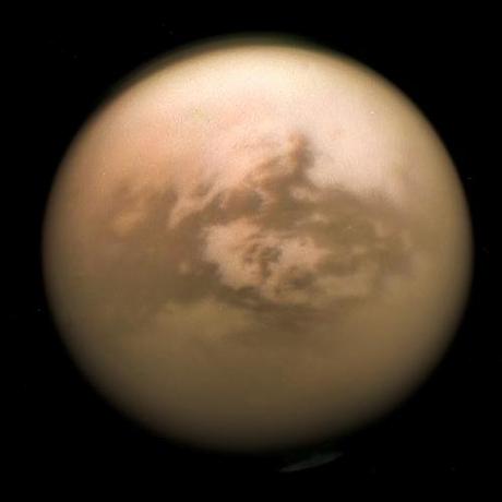 Cassini - nuove immagini delle nuvole polari di Titano