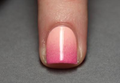 Amore della giorno: Gradient Nails