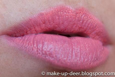 How to use... Mac Shore Leave lip pencil