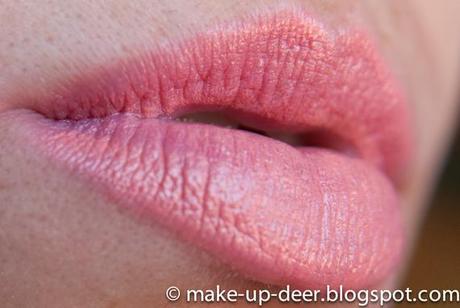 How to use... Mac Shore Leave lip pencil