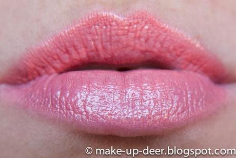 How to use... Mac Shore Leave lip pencil
