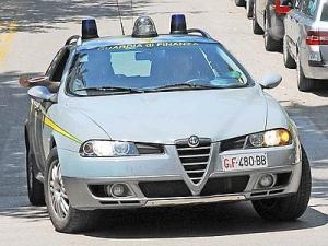 Napoli : denunciati due neo-melodici evasori di 6 milioni di euro, grazie all’operazione “Canta Napoli”