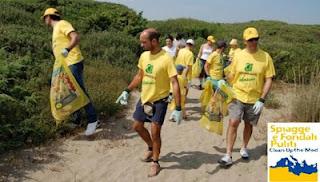 Legambiente: Spiagge e fondali puliti 2012.