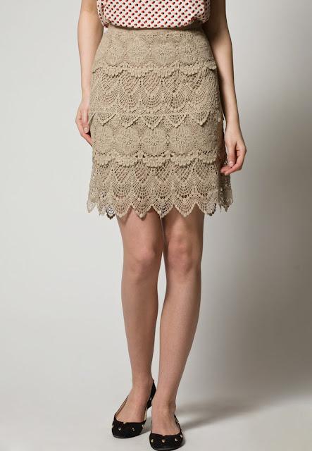 The Low Alternative #1: crochet skirt