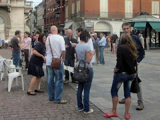 Banchetto 5 Stelle in Piazza Garibaldi