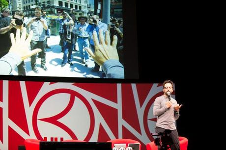 I Google Glass continuano a far passi avanti, ora il multimedia è realtà, non il contrario.