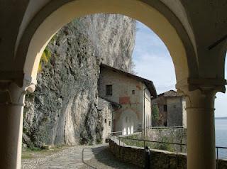 Galleria delle mie foto (più o meno) artistiche. Capitolo terzo: SANTA CATERINA (LAGO MAGGIORE)