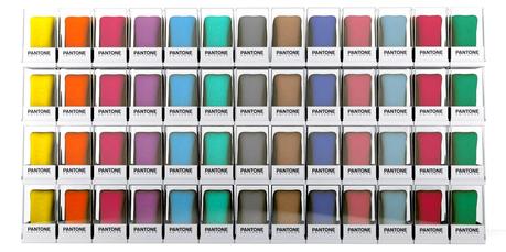 PANTONE Universe Beachwear