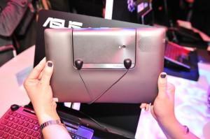 asus padfone Android 5.0 Jelly Bean in arrivo a fine 2012, tutte le caratteristiche