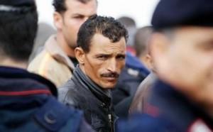 Stignano: sbarcano 30 migranti