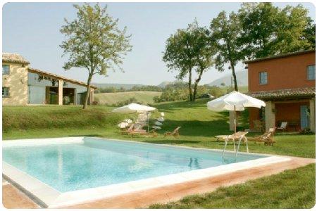 Una selezione dei migliori agriturismi con piscina per prepararsi all’estate