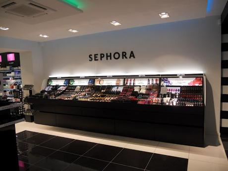 SEPHORA apre a Venezia il suo primo Beauty Store