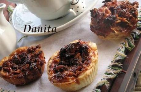 Mini crostatine di frutta secca