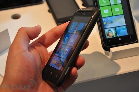 HTC Mozart Windows Phone 7 è ufficiale – Caratteristiche Tecniche