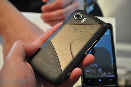 HTC Mozart Windows Phone 7 è ufficiale – Caratteristiche Tecniche