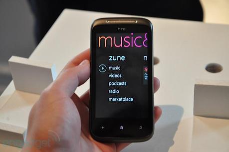 HTC Mozart Windows Phone 7 è ufficiale – Caratteristiche Tecniche