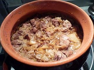 SPEZZATINO DI VITELLO CON PORCINI E VERZA