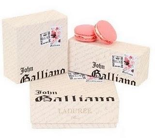 John Galliano pour Ladurée