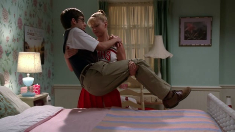 Glee s02e04