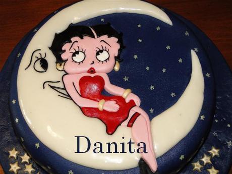 Betty Boop stralunata tra le stelle