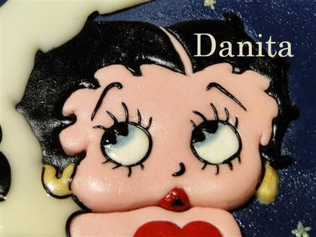 Betty Boop stralunata tra le stelle