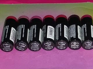 Swatch Round Lipstick NYX