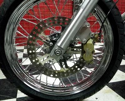 Wonder Customs Harley Cafe Racer