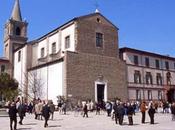 Spara uccide l’ex amante, barrica Duomo Cervia, circondato dalla polizia