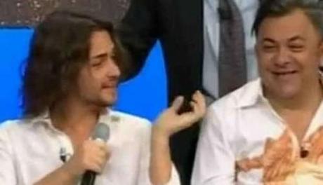 : amici, valerio scanu, belen rodriguez, imitazione