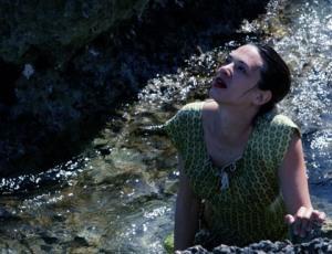 isole-asia-argento Maggio al cinema: spunti, linee di tendenza e qualcosa di più…