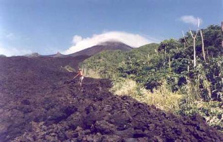 PAPUA NUOVA GUINEA:FORTE ATTIVITA' DEL VULCANO MANAM