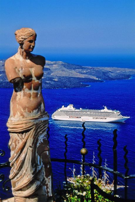 Crystal Cruises presenta le nuove crociere brevi nel mediterraneo, per testare il grande lusso a ‘piccoli’ prezzi.