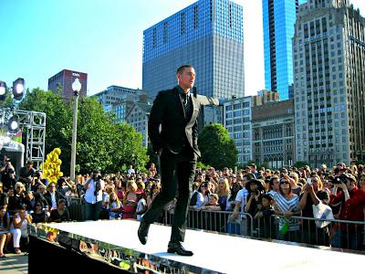 Adam Senn sfila per Express a/i 2012/13