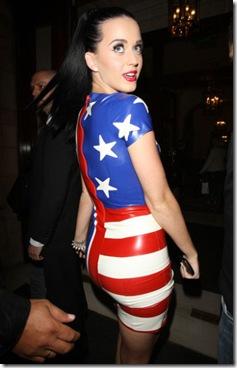 Katy-Perry’s-Half-British-Half-American-Flag-Dress