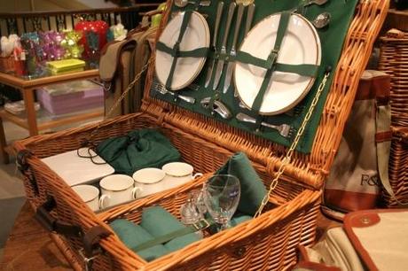 picnic time basket harrods london