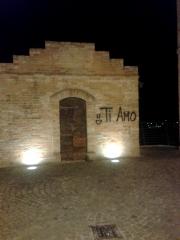 archeoclub, vandali, montegranaro, scritte, vernice