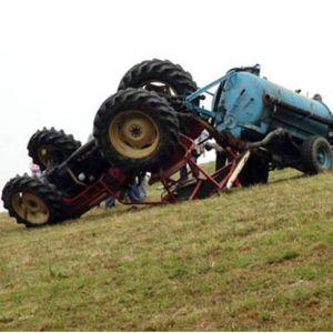 Tortolì Agricoltore travolto dal trattore