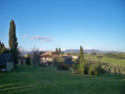 FATTORIA DELLA CULTURA: “Barrique&Burattini;” a Villa Petriolo