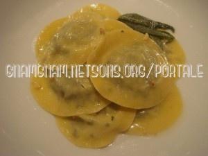 Ravioli di anatra con fonduta